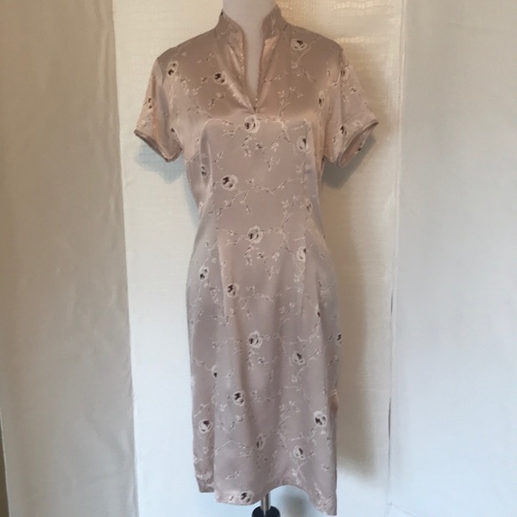 EQUIPMENT SILK DRESS. - Picture 2 of 8